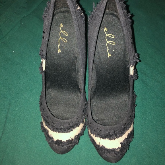 High Heels (Never worn) - Picture 2 of 5